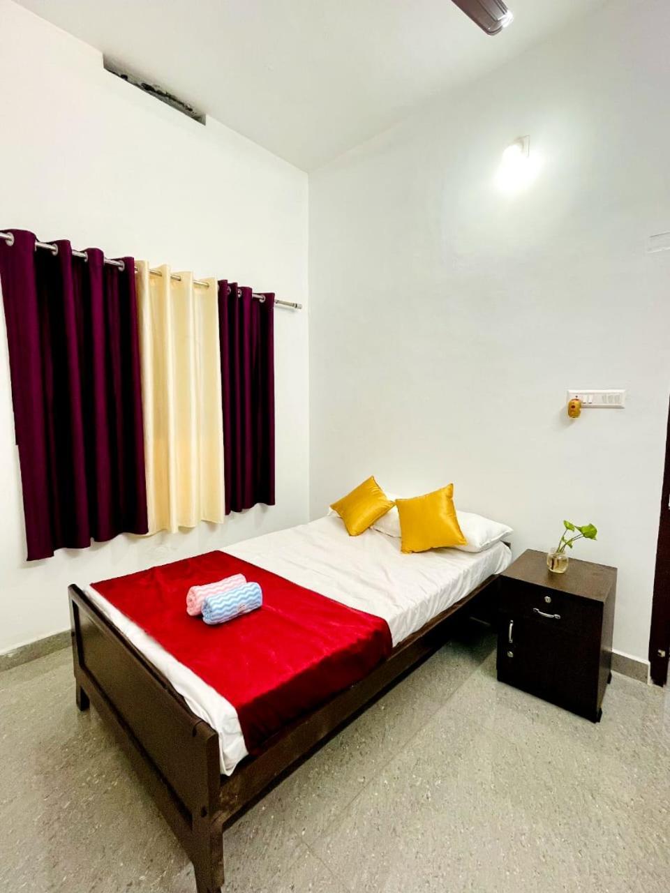 Homestay Evaa Homes