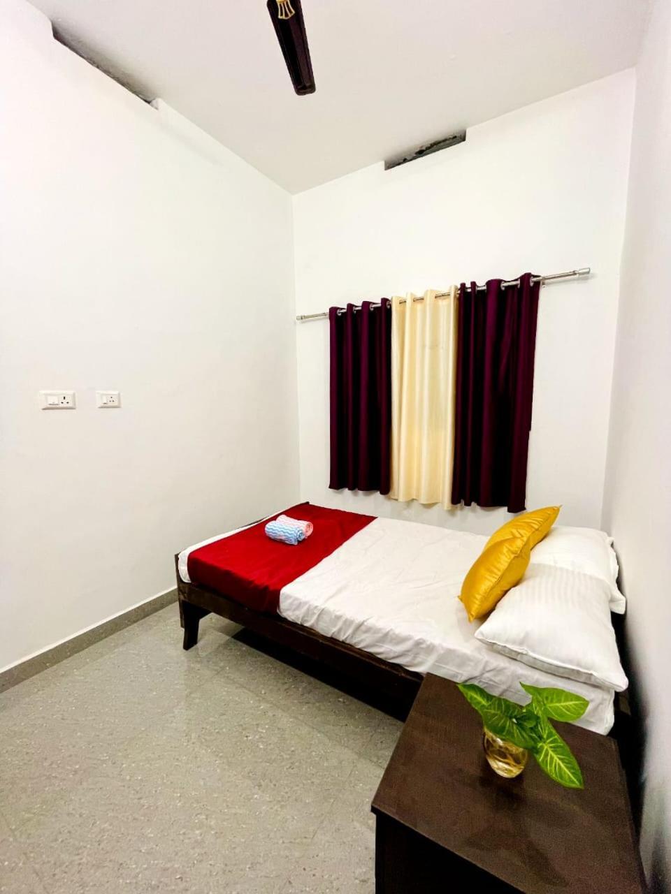 Evaa Homes Homestay *