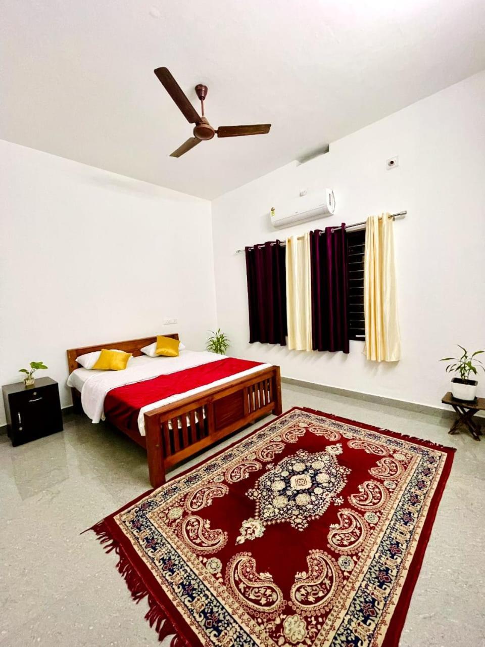 Homestay Evaa Homes